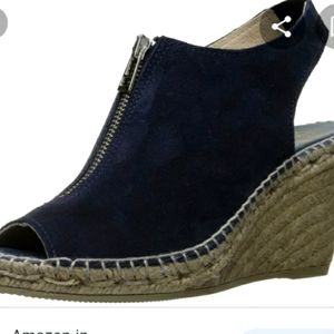 Andre Assous Rhea-AA, Black suede, wedge sandal size 6